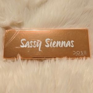 Dose of Colors - Sassy Siennas Eyeshadow Palette